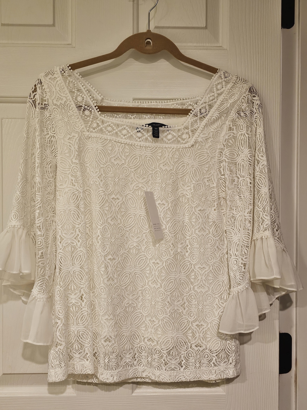 White House Black Market Ivory Lace Ruffle-Sleeve Blouse